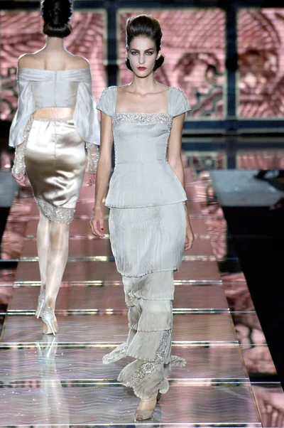 Look 27